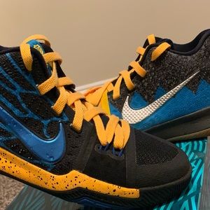 Nike Kyrie 3 “What The?” Kids size 5